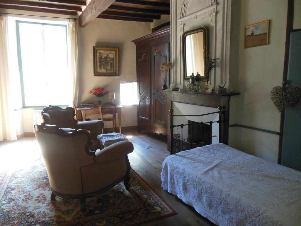 Auberge Lion D'Or Saint-Antonin Værelse billede