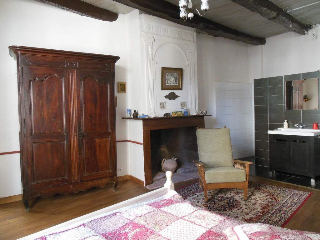 Auberge Lion D'Or Saint-Antonin Værelse billede